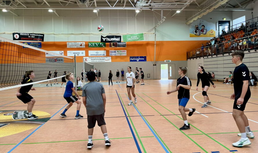 Mit Spannung in die Herbstferien: Volleyball-Schulmeisterschaften des Lessing Gymnasiums